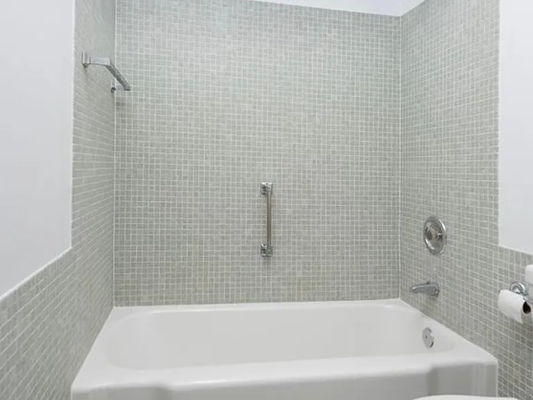 2400 N Lakeview Ave #709 — Photo 14
