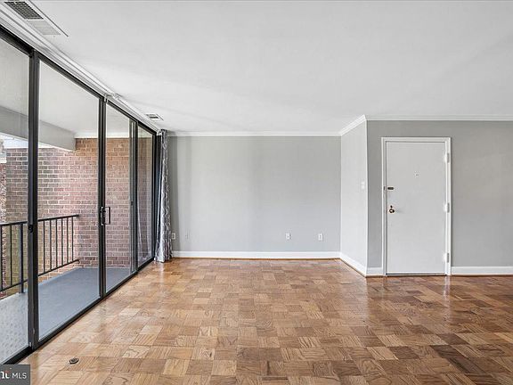 5th image of 778 Quince Orchard Blvd APT 201