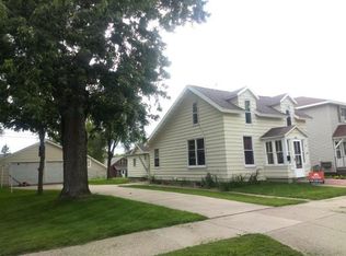 1811 E 1st St, Merrill, WI 54452