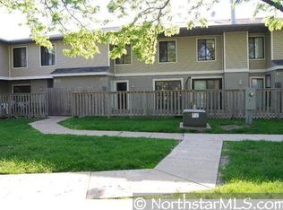 1110 Landmark Trl N, Hopkins, MN 55343