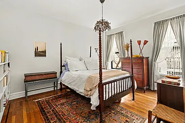 199 East Seventh Street, #4D