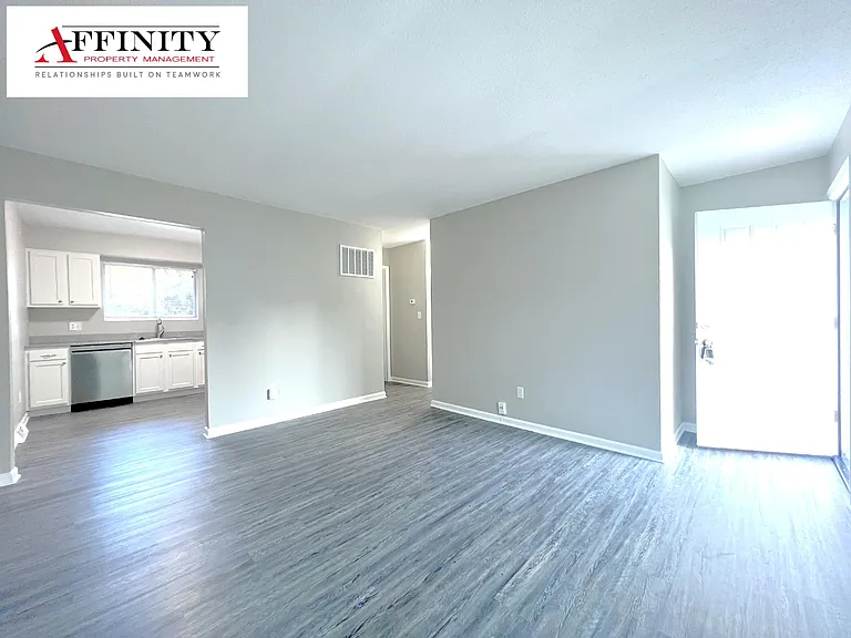 515 NE Corder St #A — Photo 5