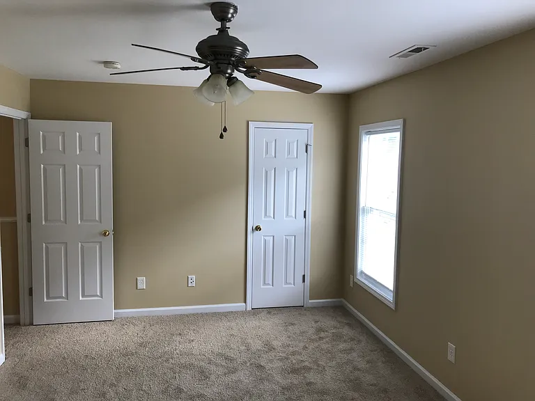 2847 Filbert St — Photo 15