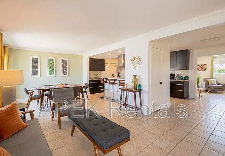 2415 E Finley Rd — Photo 35