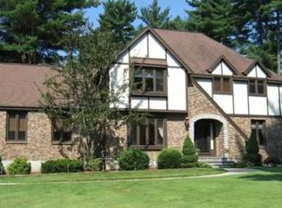 16 Mill Pond Cir, Milford, MA 01757