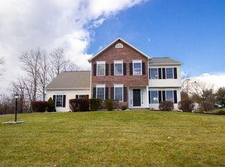 2 Jordan Ln, Glenville, NY 12302