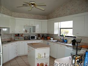 5th image of 911 Club House Blvd