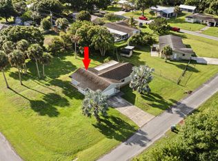 1830 Well Rd, Fort Pierce, FL 34945