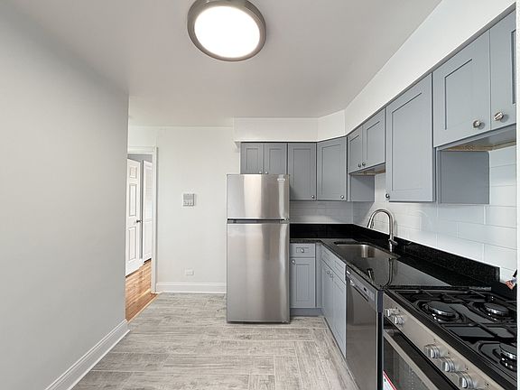 3rd image of 2754 W North Shore Ave #S3