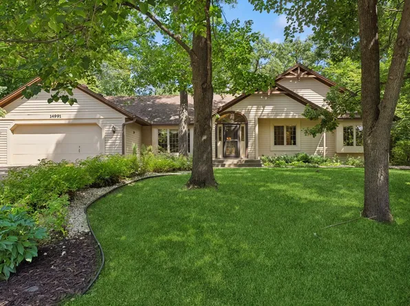 14991 Williamsburg Ct, Eden Prairie, MN 55347