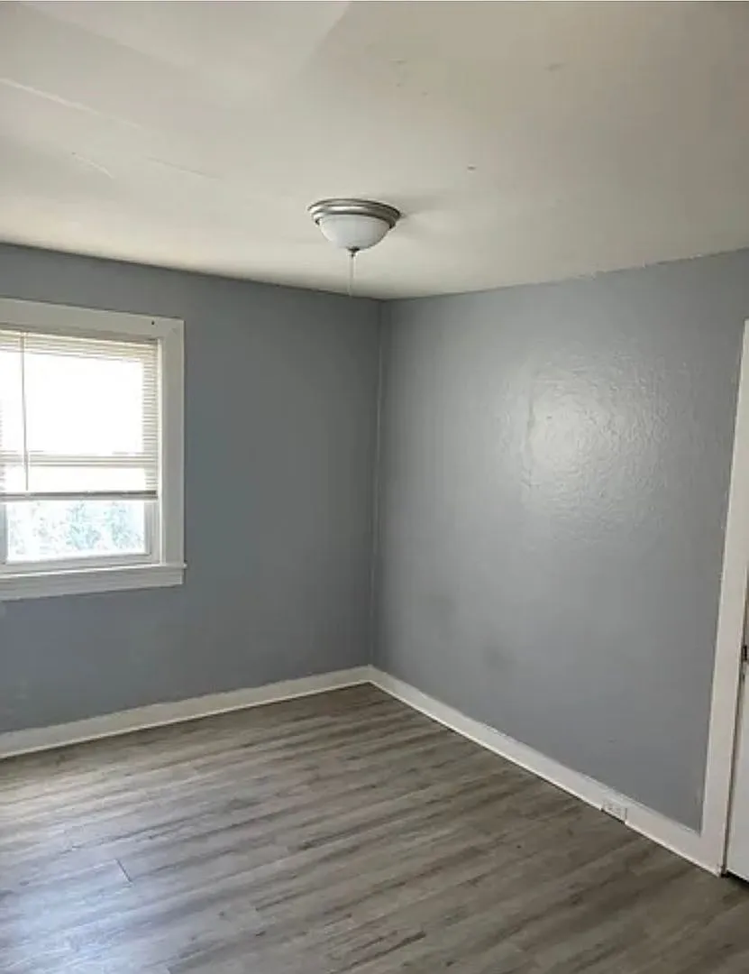 21-23 Franklin Street — Photo 2