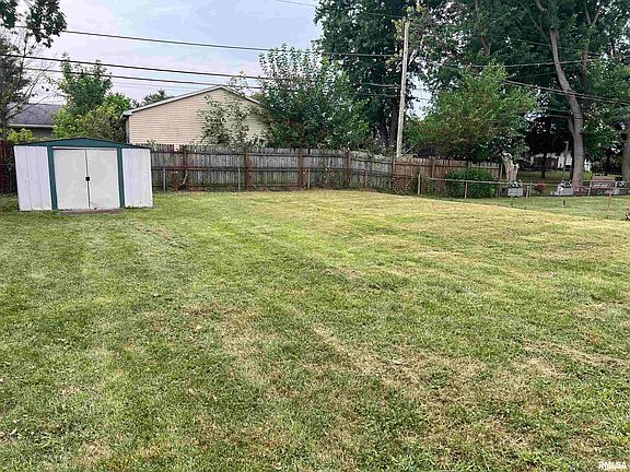 5th image of 2233 E Linnhill Ln