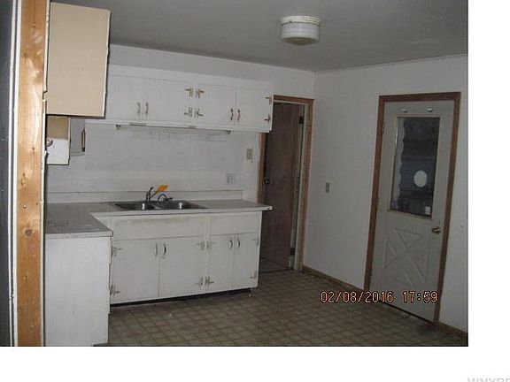 5th image of 20 Wedgewood Dr