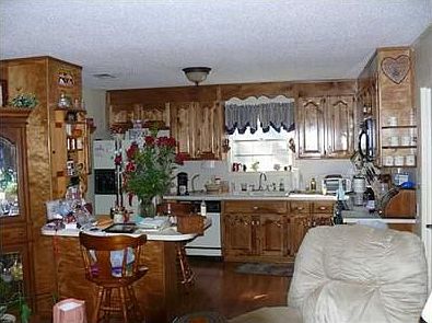 2nd image of 4856 Orleans St