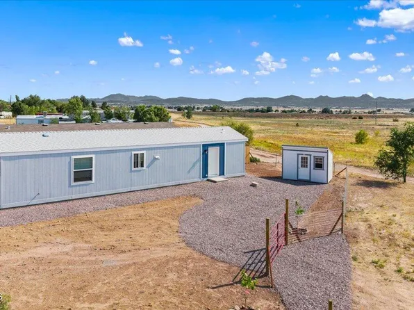 25280 N Lakeside Dr, Paulden, AZ 86334