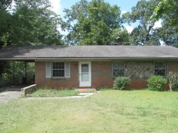 820 Park Ln, Fultondale, AL 35068