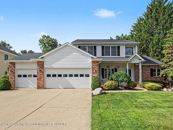 2nd image of 5820 Cartago Dr