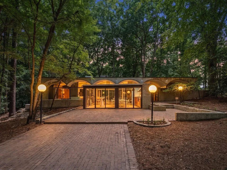 205 Wood Cir