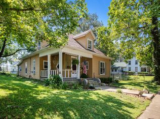 407 S Main St, Dickson, TN 37055