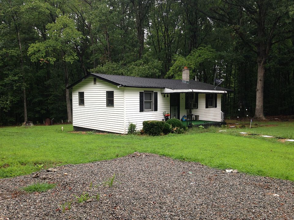 1st image of 324 Woodland Dr