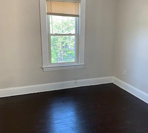 4th image of 4103 Denison Ave #2
