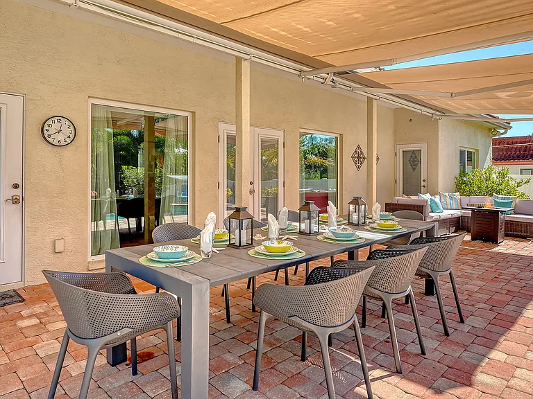 1102 Mallorca Dr — Photo 11