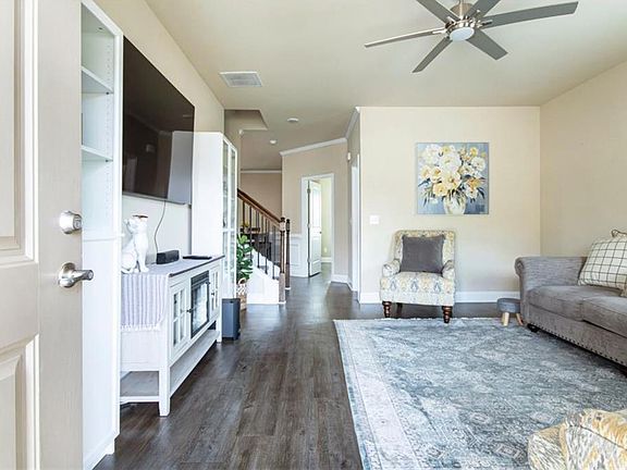 4th image of 12261 Anchor Way