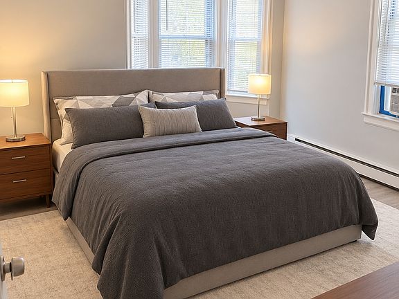 3rd image of 115 Beacon St #115