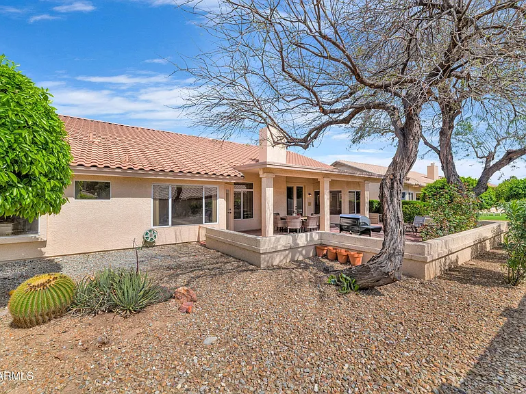 9013 W Kerry Ln — Photo 26