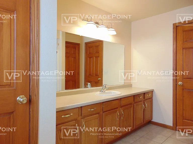 1065 Debra St — Photo 13