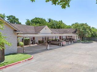 626 Holleman Dr, College Station, TX 77840