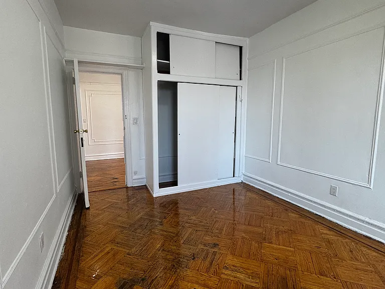 1916 Avenue Y #3 — Photo 7