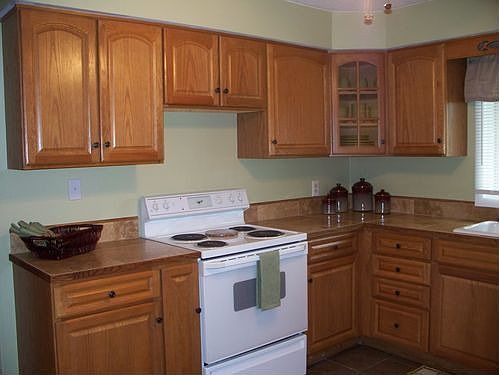 New cabinets/hardware.  You have to see to appreciate!!