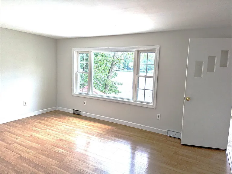43 Matawanakee Trl #0 — Photo 12