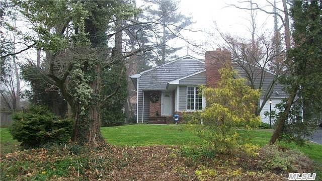 1st image of 11 Milford Dr