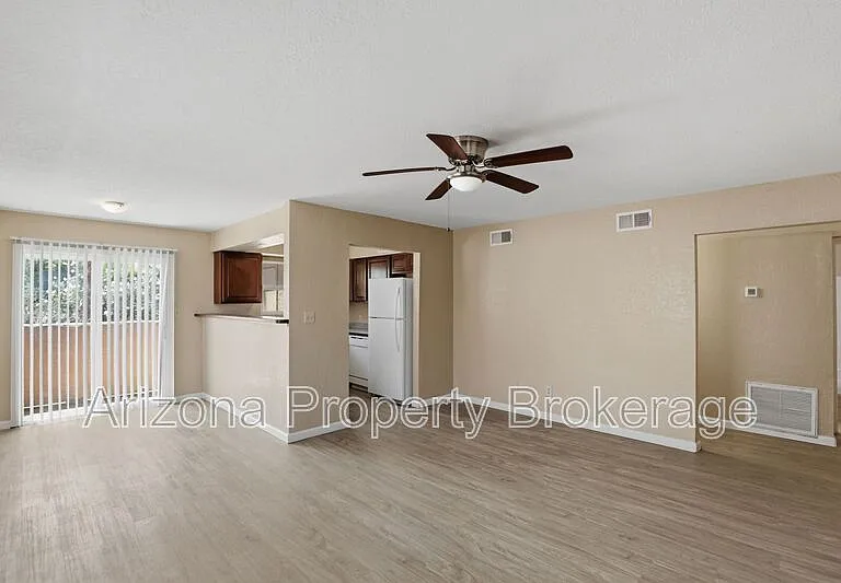 607 W Rio Salado Pkwy #205 — Photo 12