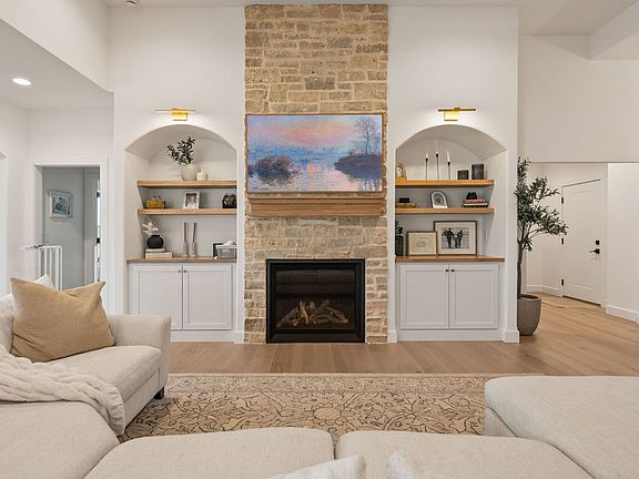 4th image of 6524 Meghan Ave