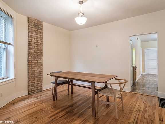 5th image of 2455 N Maplewood Ave