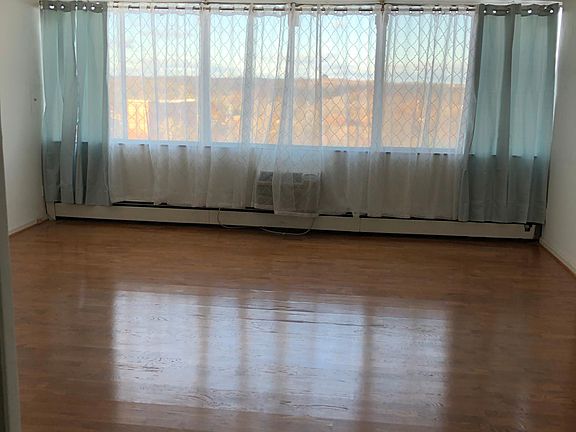 Big living room with new curtains, you can setting anything you like. And beautiful outside views with new woods floor.
