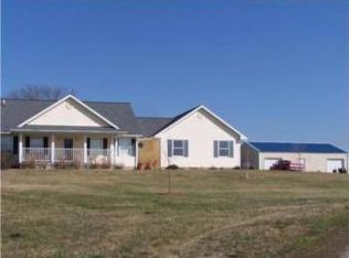 24018 NE 164th St, Kearney, MO 64060