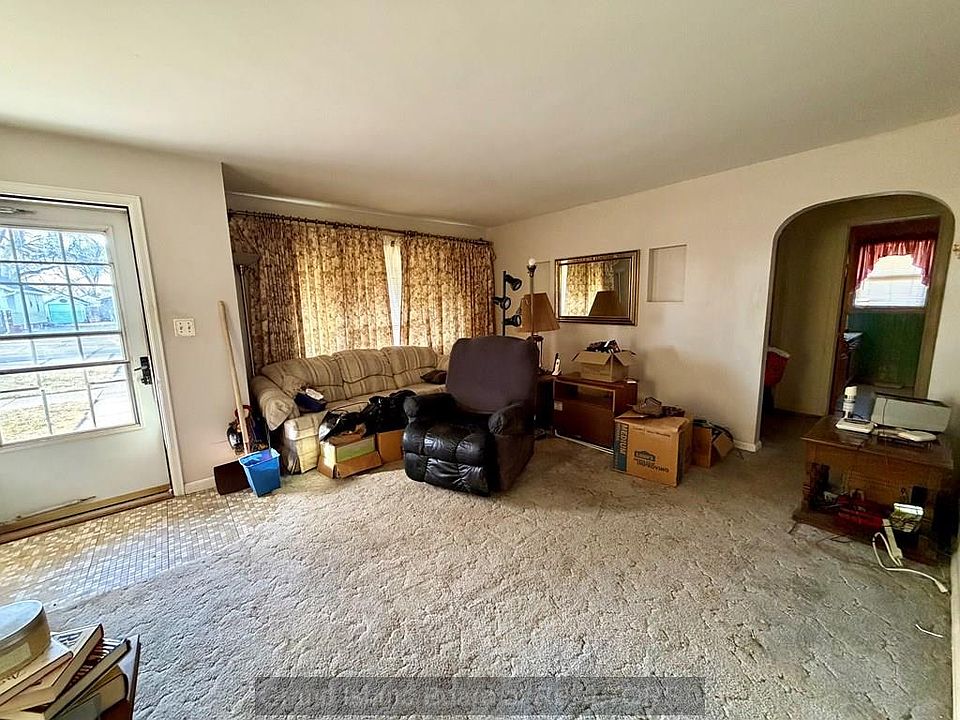2nd image of 1109 W 4th St