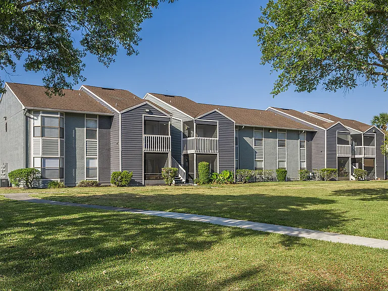 Lake Pointe — Photo 34