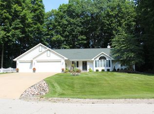 2090 Cormorant Ln, Green Bay, WI 54313