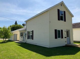 1101 10th St, International Falls, MN 56649
