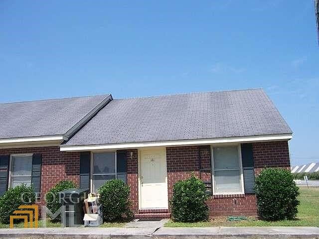 1st image of 230 Lanier Dr #141