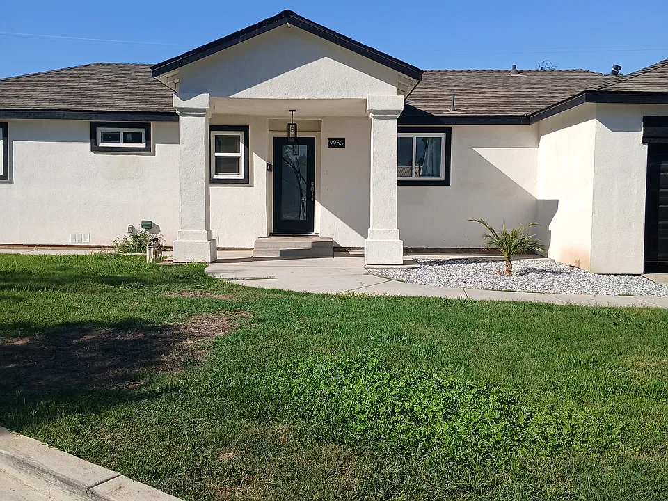 2953 Tenaya Dr