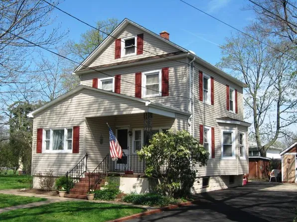 37 Fenner Ave, Clifton City, NJ 07013