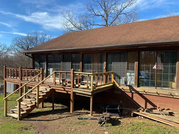 1758 Highway 60 E, Houston, AR 72070