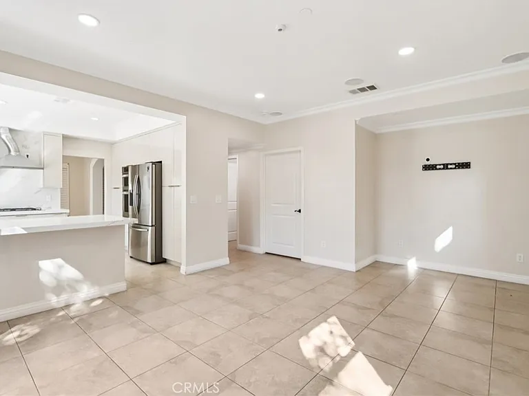 7659 Coldwater Canyon Ct — Photo 22