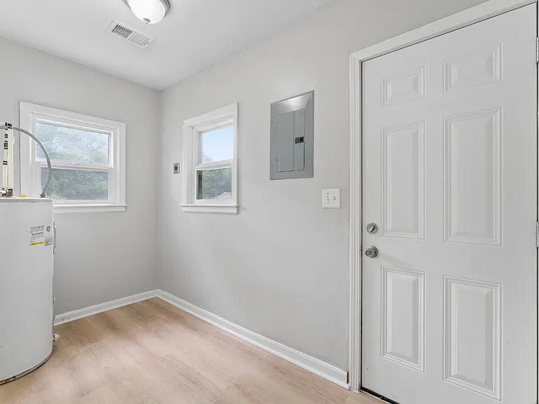 7036 Willow Ave — Photo 20
